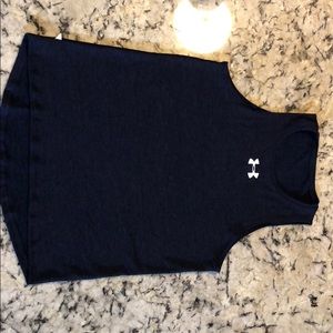 Under armour gym shirt/tanks
